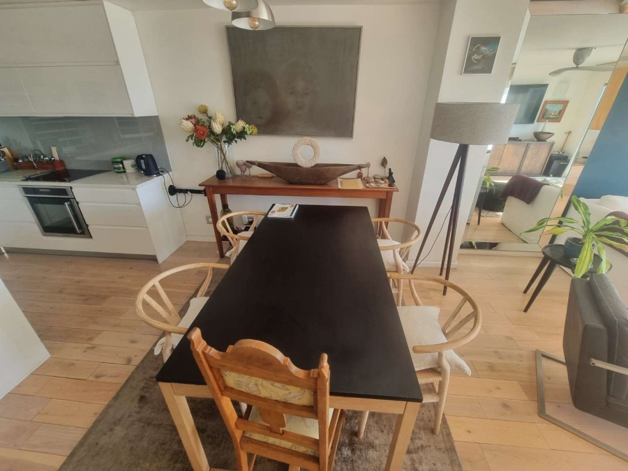 To Let 2 Bedroom Property for Rent in Green Point Western Cape